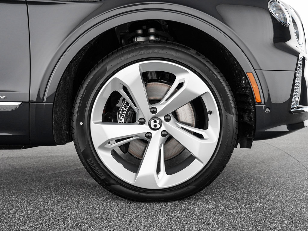 New 2026 Bentley Bentayga AWD/4WD image 39