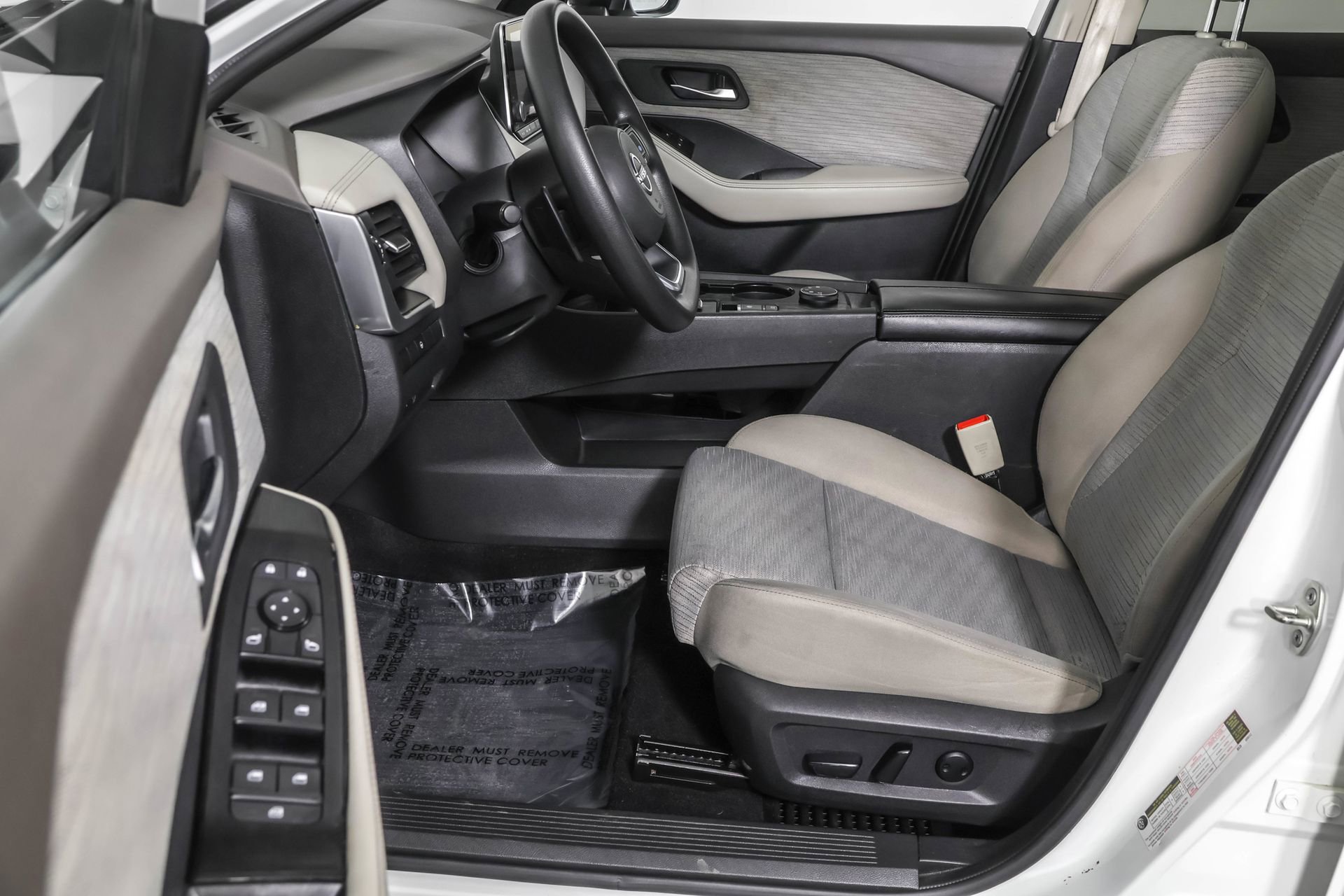 Used 2023 Nissan Rogue SV image 23