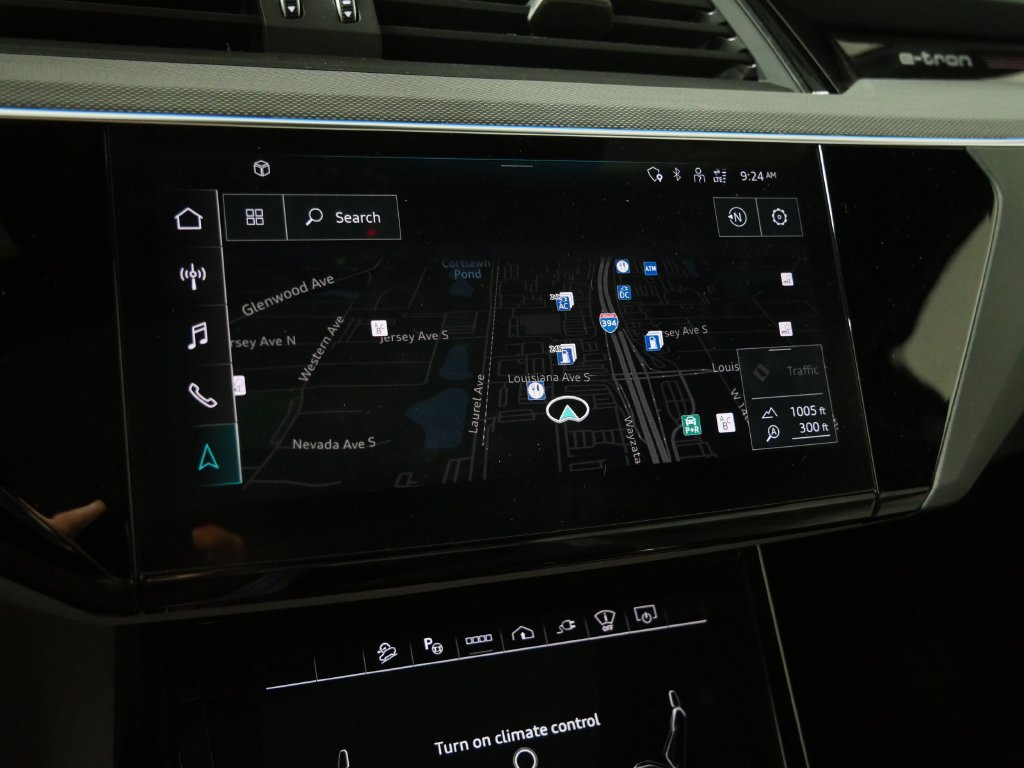 Used 2024 Audi Q8 e-tron Prestige AWD/4WD image 27