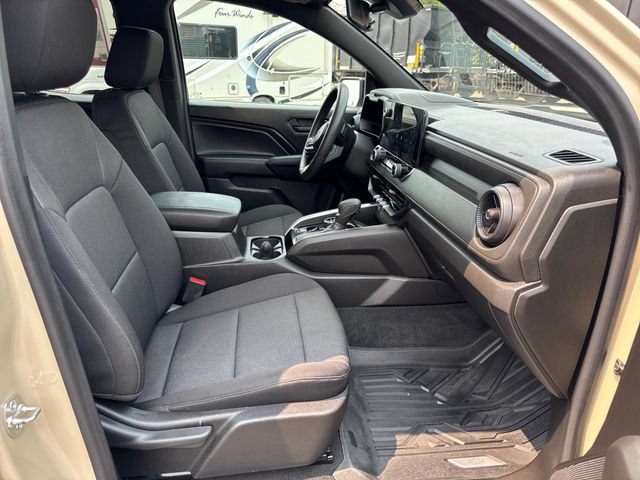 Used 2024 Chevrolet Colorado Trail Boss w/ Technology Package AWD/4WD image 28