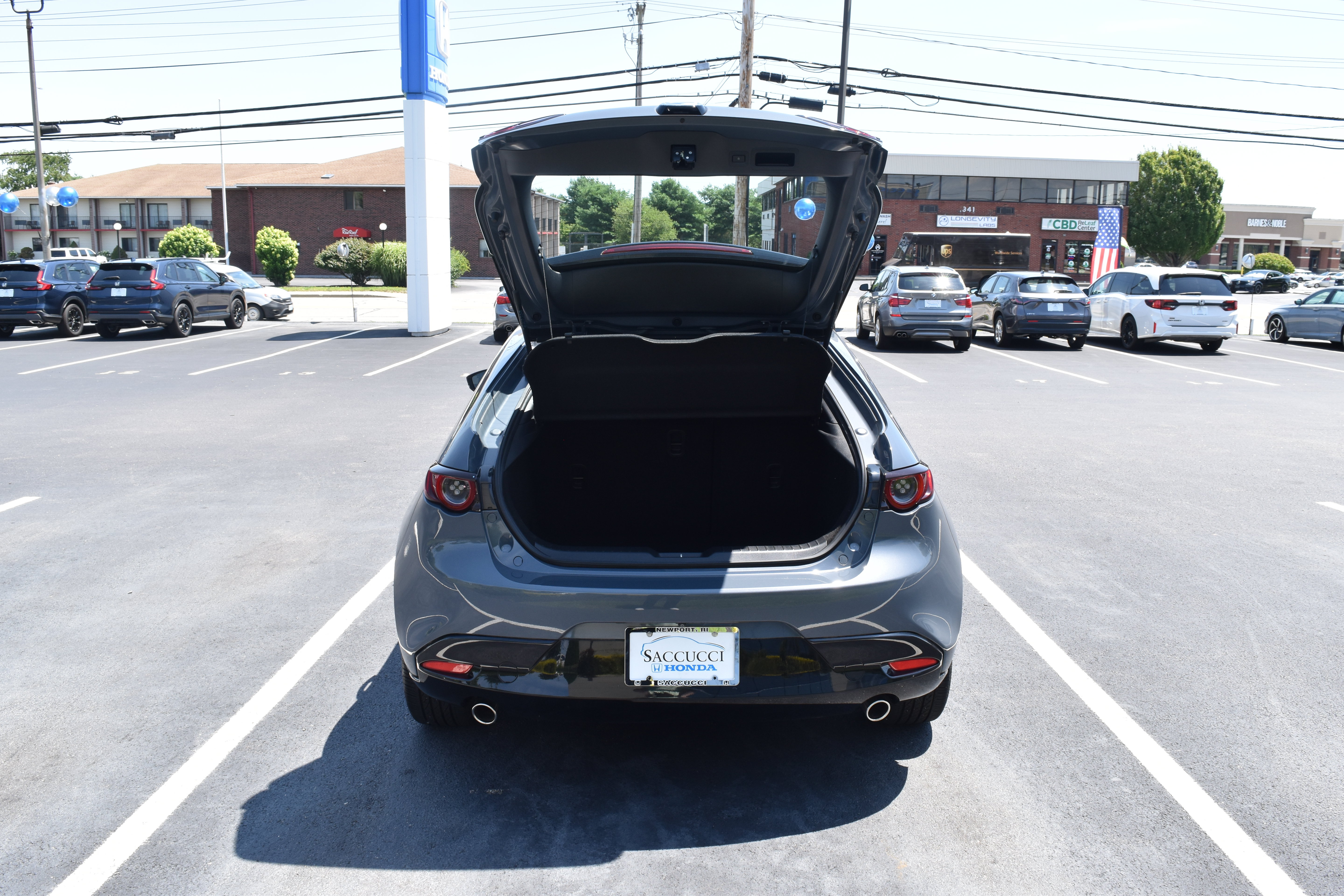 Used 2020 MAZDA MAZDA3 AWD Hatchback w/ Premium Pkg image 9