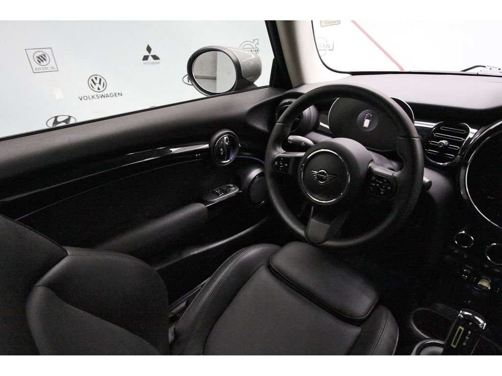 Used 2023 MINI Cooper SE FWD image 8