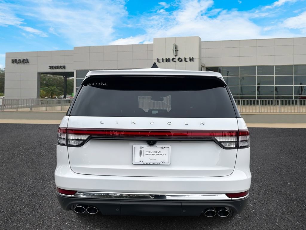 New 2026 Lincoln Aviator AWD image 4