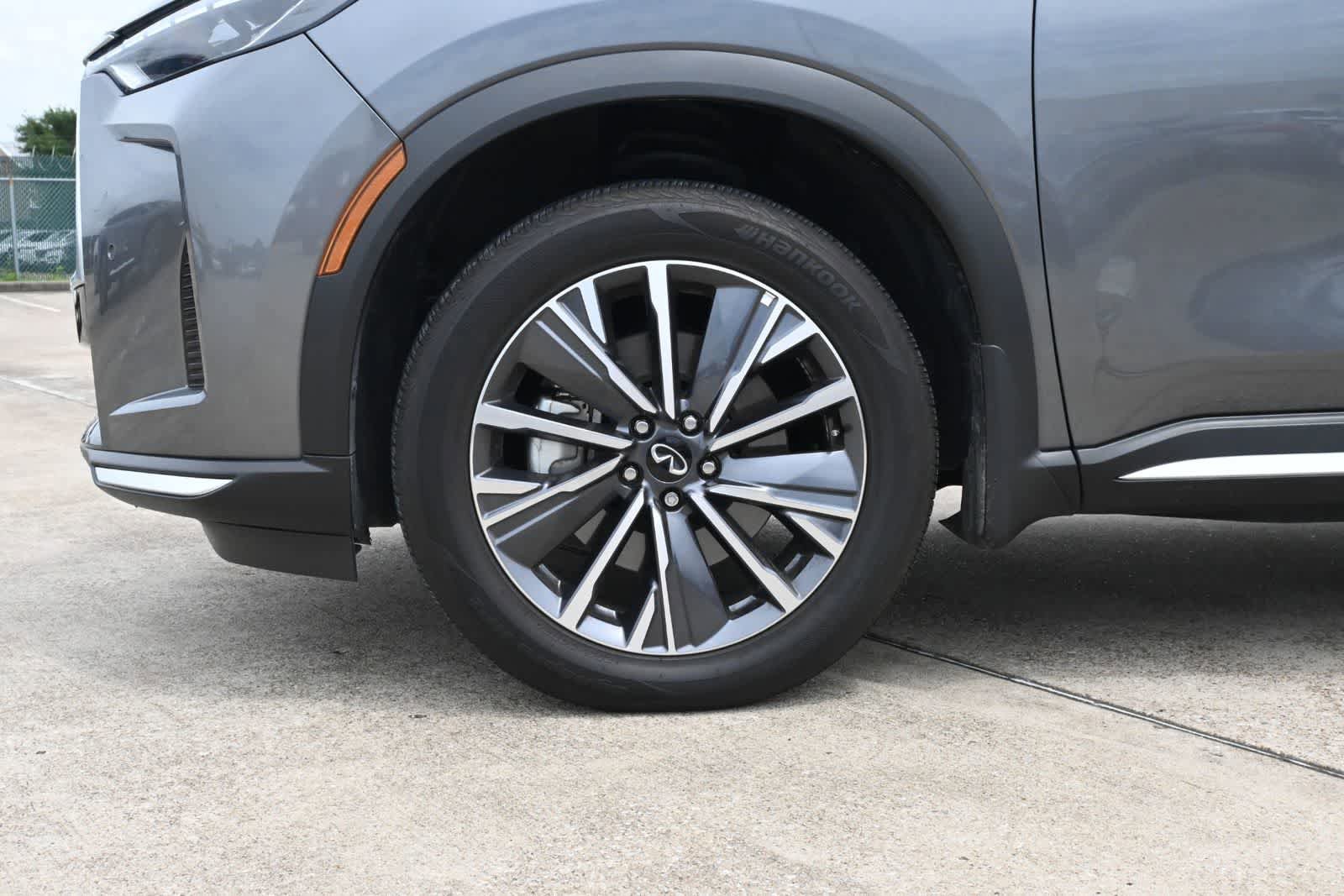 Certified 2026 INFINITI QX60 Luxe w/ Cargo Package FWD image 27