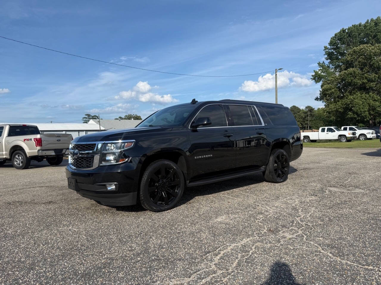 Used 2018 Chevrolet Suburban LT AWD/4WD image 1