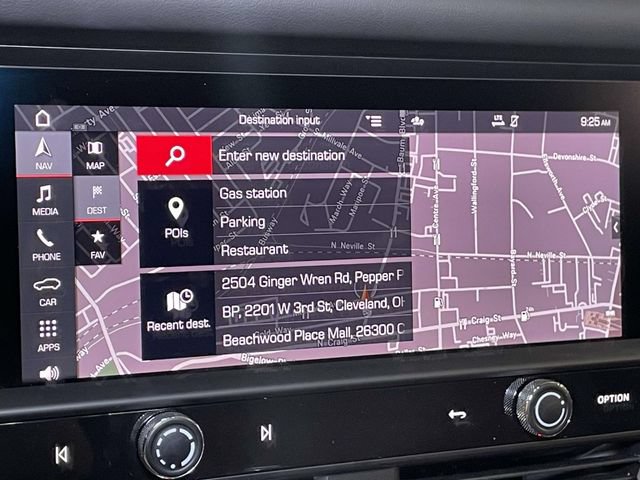 Certified 2026 Porsche Macan S AWD/4WD image 30