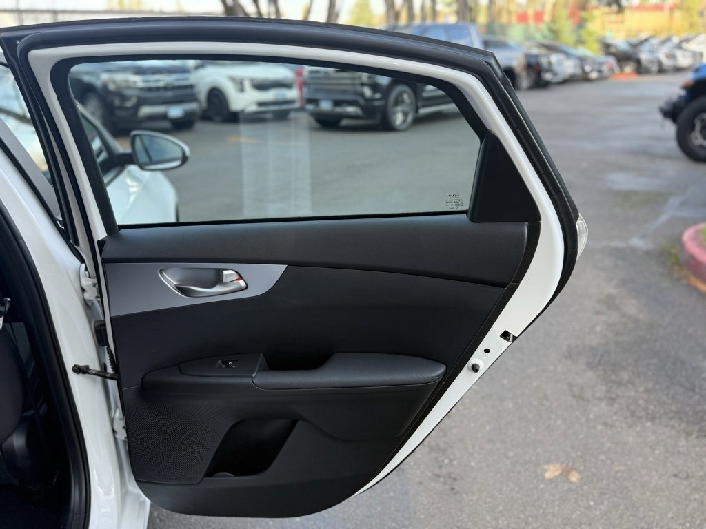 Used 2022 Kia Forte LXS image 20