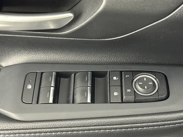 Used 2025 Toyota Grand Highlander AWD image 31