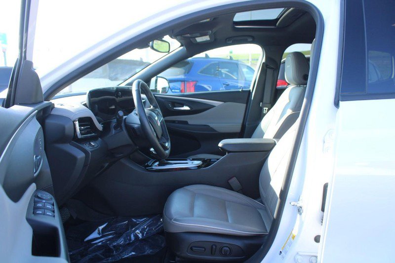 Certified 2025 Buick Envista Avenir image 9