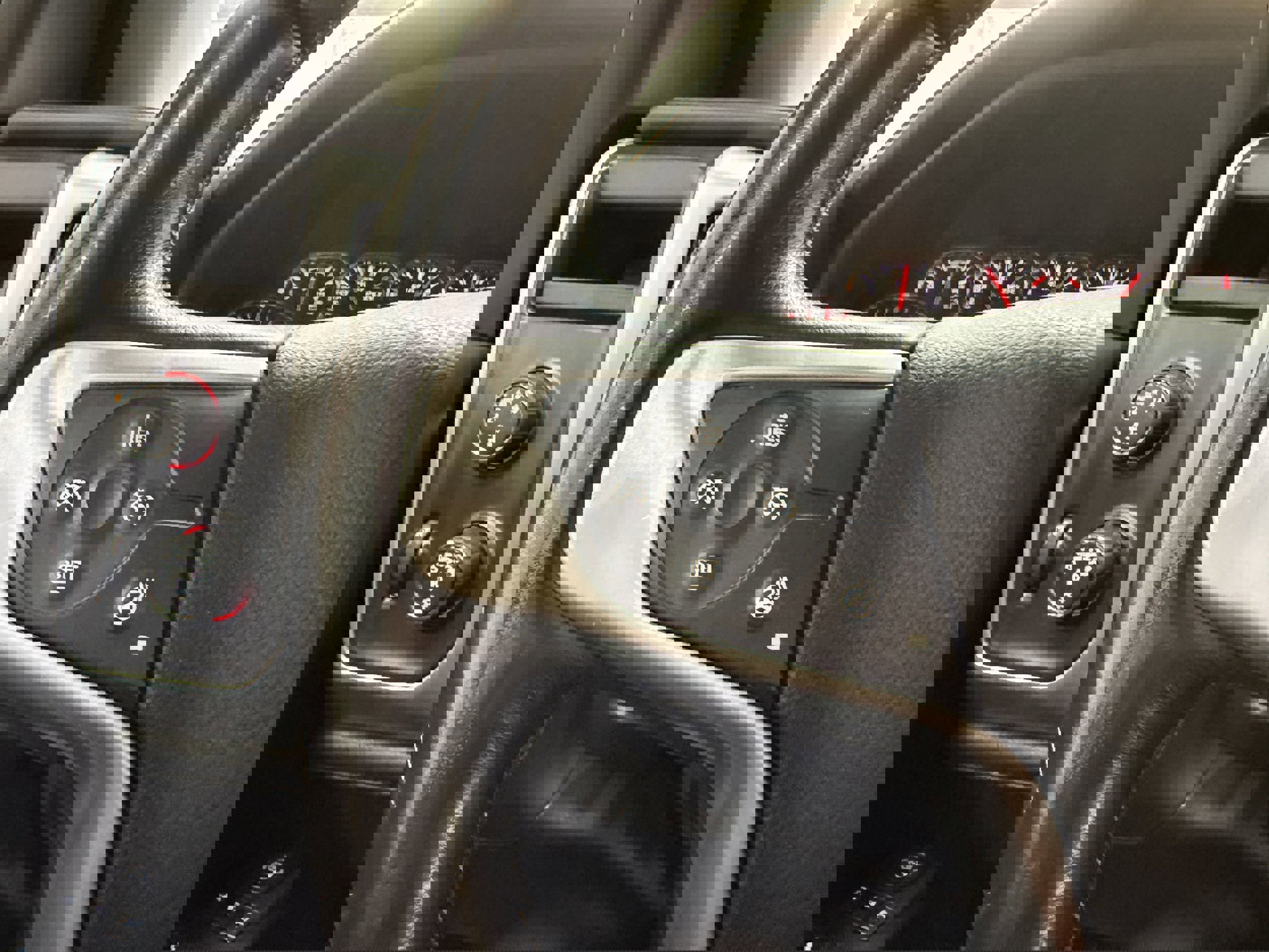 Used 2015 GMC Sierra 1500 SLT image 16