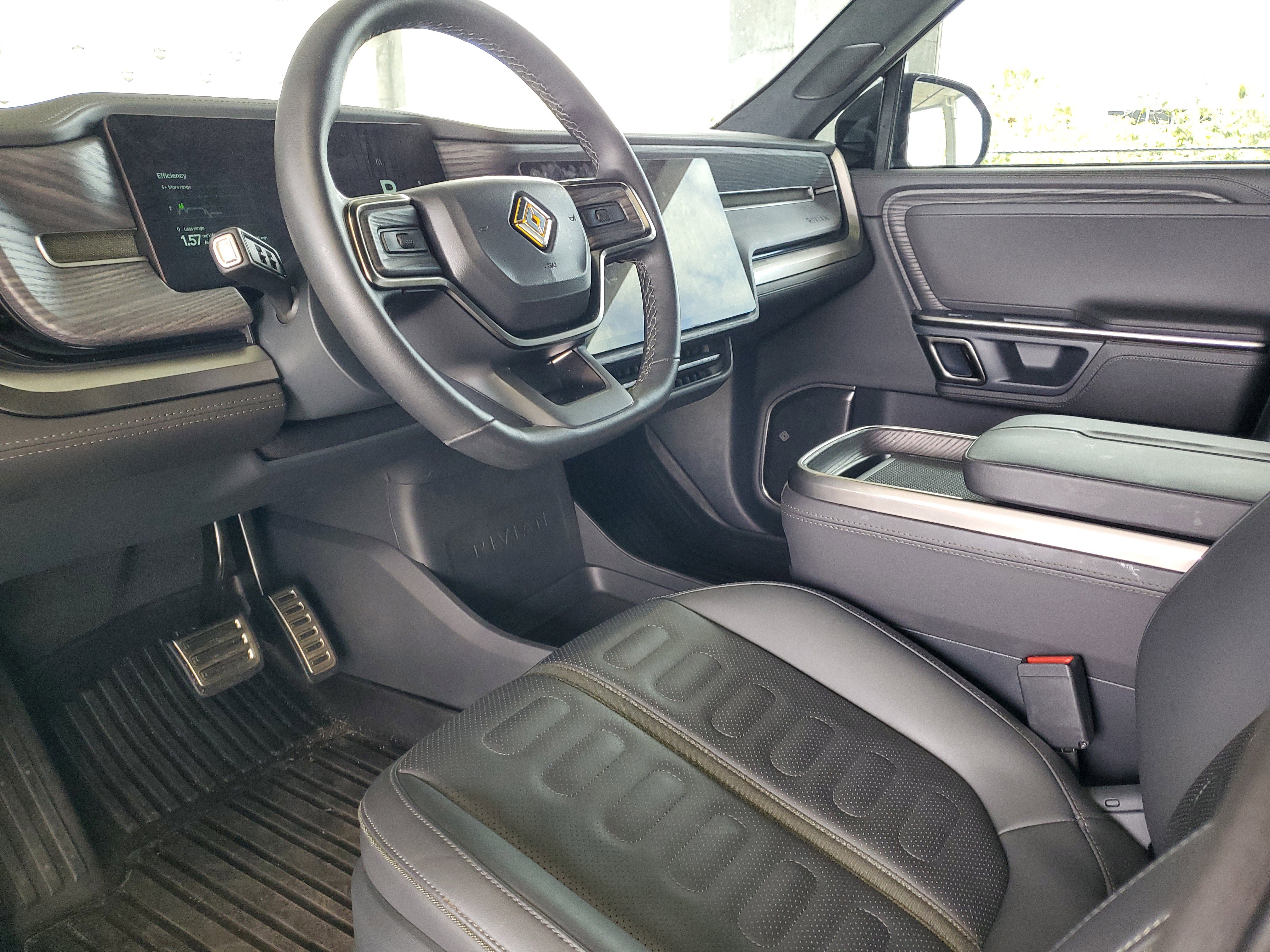 Used 2023 Rivian R1T Adventure image 18