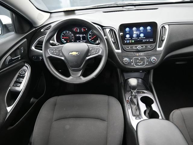 Used 2025 Chevrolet Malibu LS FWD image 27