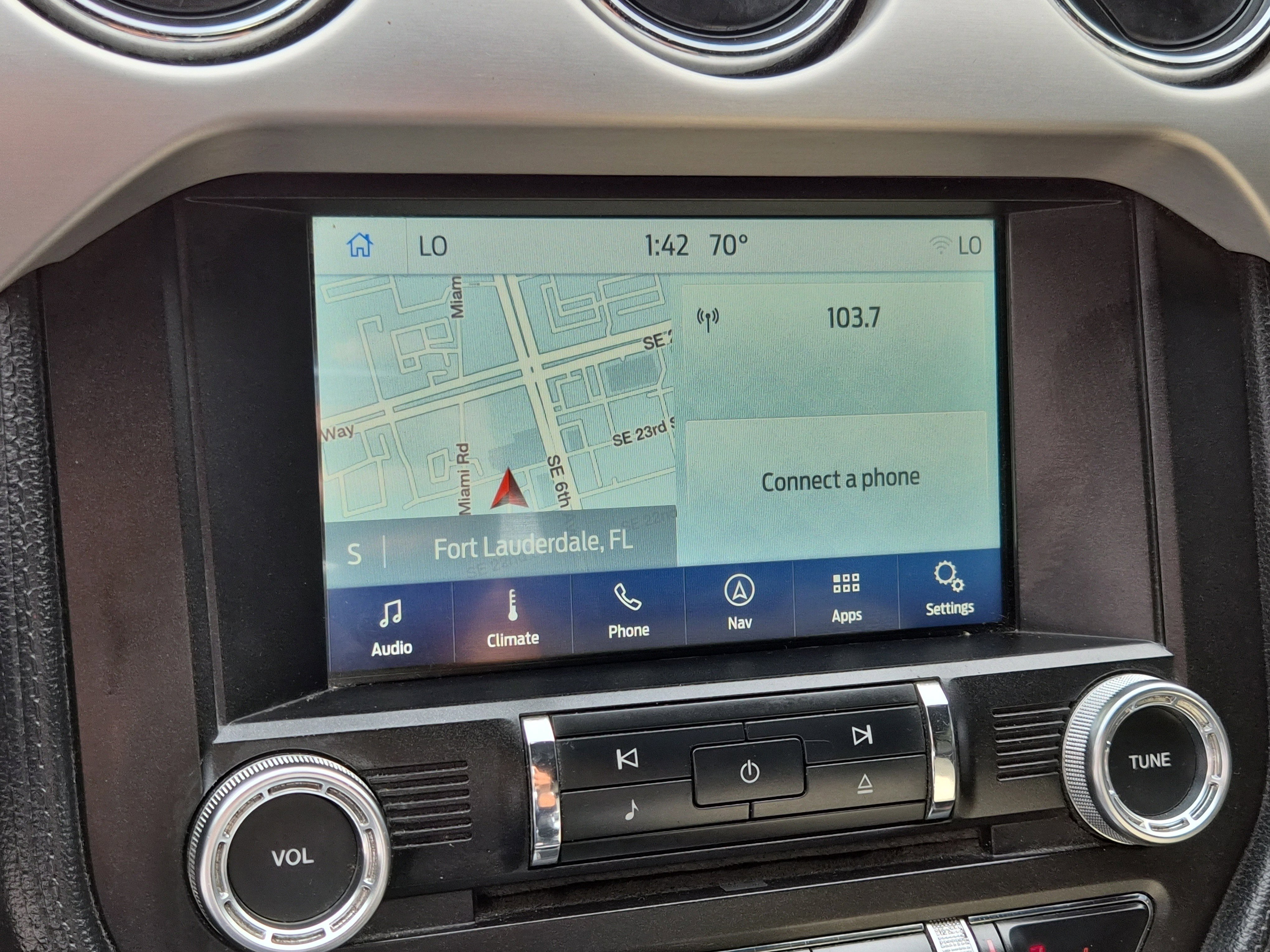 Used 2017 Ford Mustang Premium image 20