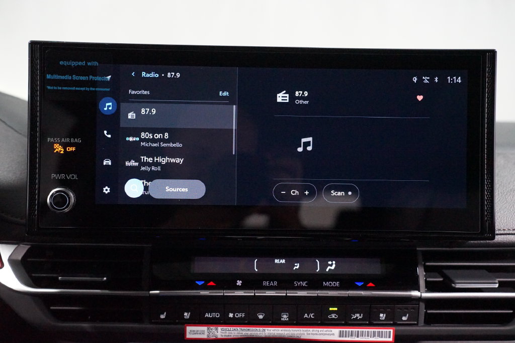 New 2026 Toyota Sienna Platinum AWD/4WD image 18
