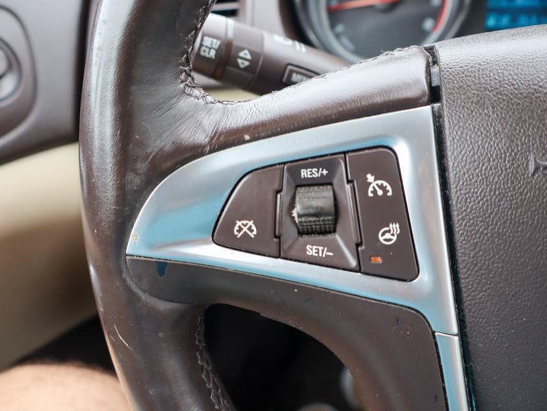 Used 2013 Buick Regal Premium FWD image 14