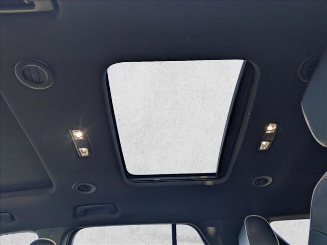 Certified 2023 Chevrolet Traverse Premier w/ Redline Edition image 20