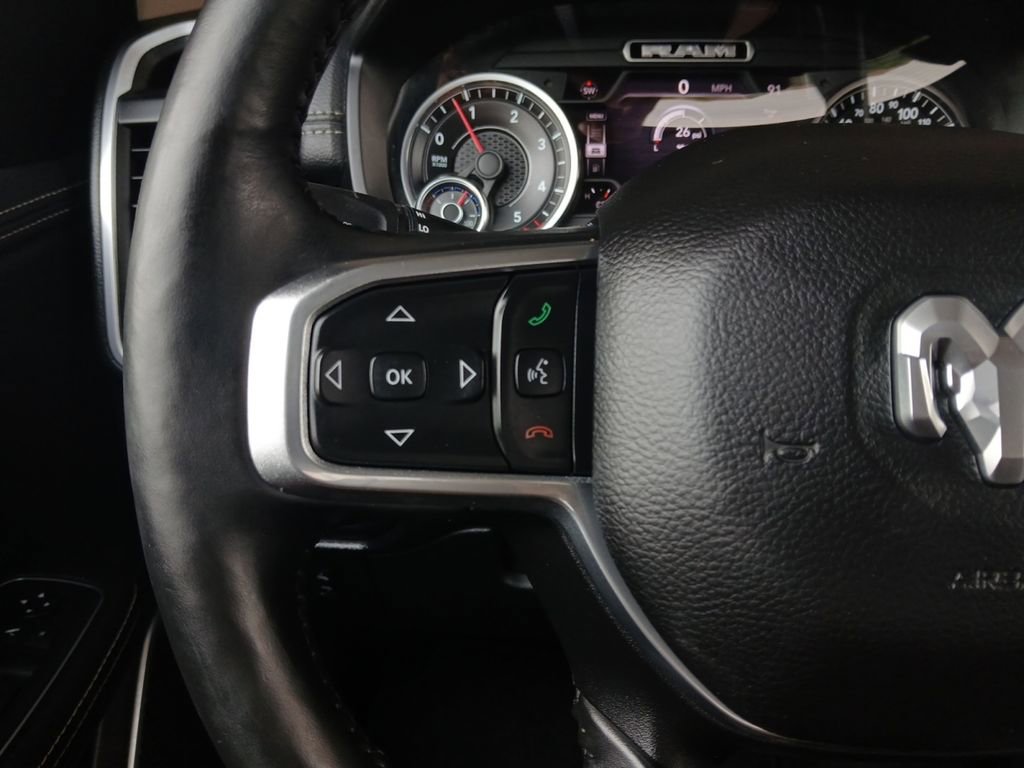 Used 2020 RAM 1500 Laramie RWD image 11
