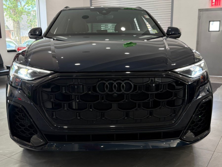 Used 2025 Audi Q8 Premium Plus w/ Premium Plus Package AWD/4WD image 2