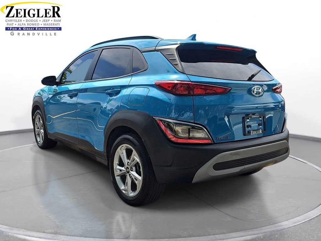 Used 2022 Hyundai Kona SEL w/ Cargo Package FWD image 7