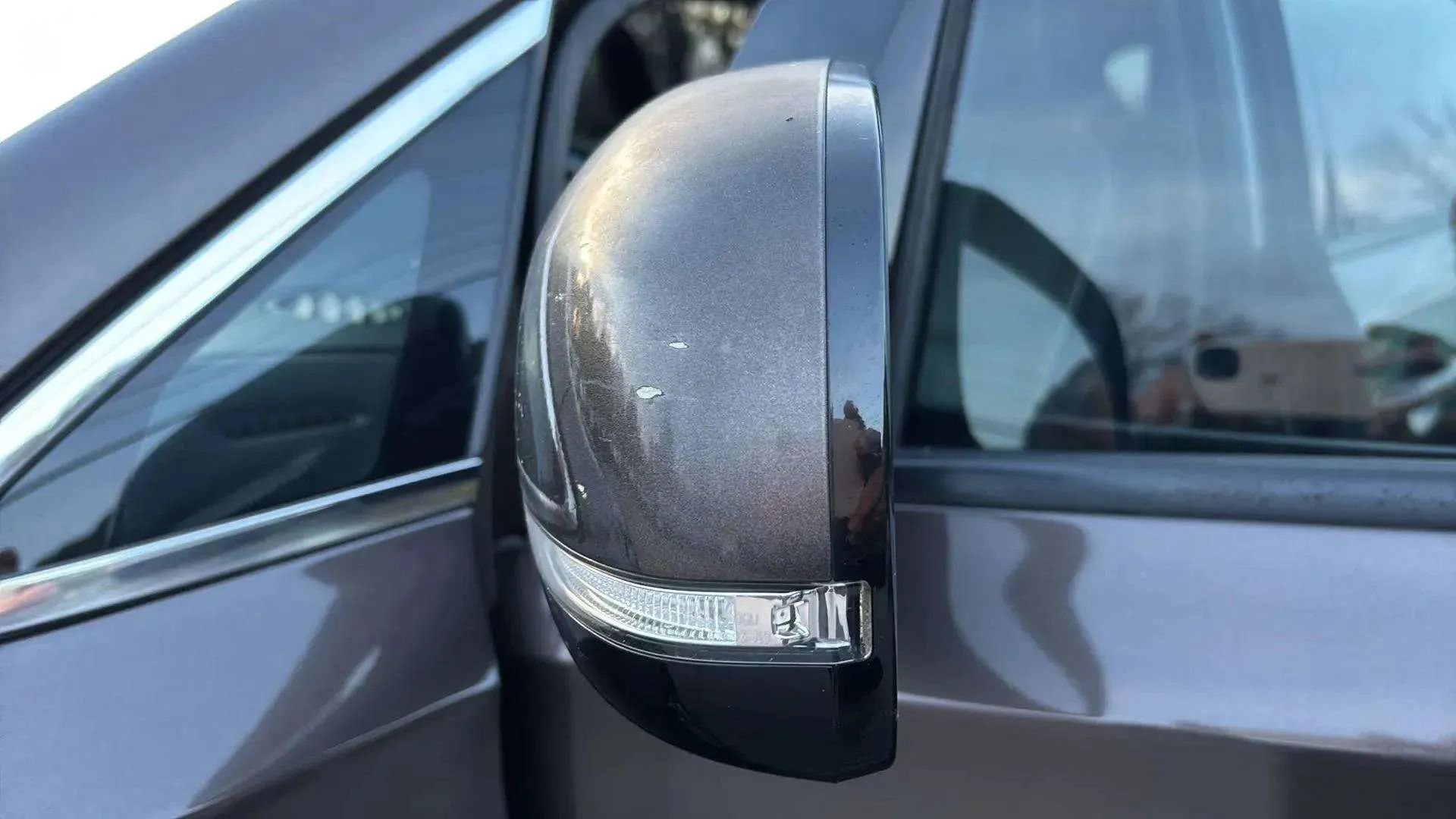 Used 2015 Kia Sedona SX image 13