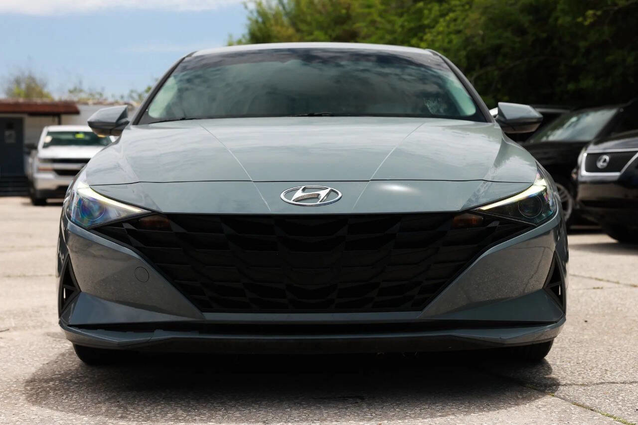 Used 2021 Hyundai Elantra SE FWD image 9