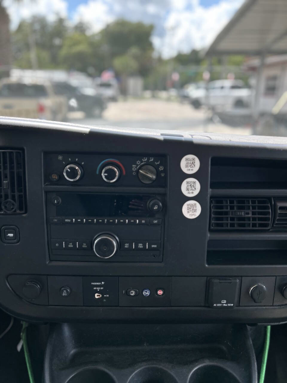 Used 2019 GMC Savana 2500 w/ Driver Convenience Package RWD image 25