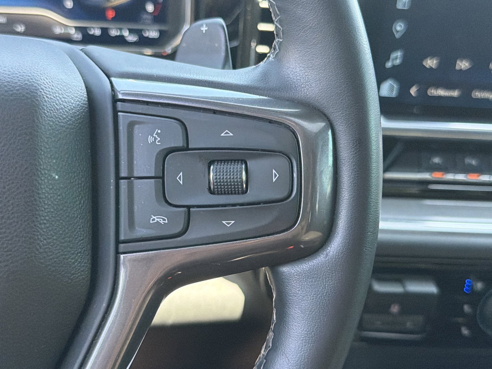 Used 2023 Chevrolet Silverado 1500 High Country AWD/4WD image 20