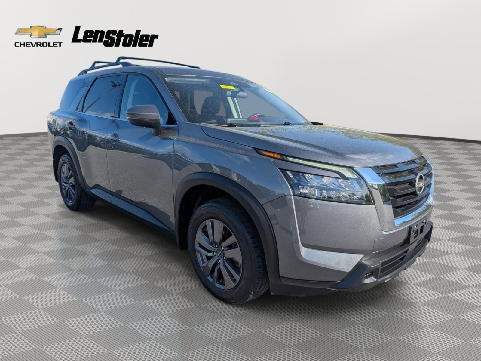 Used 2023 Nissan Pathfinder SV image 7