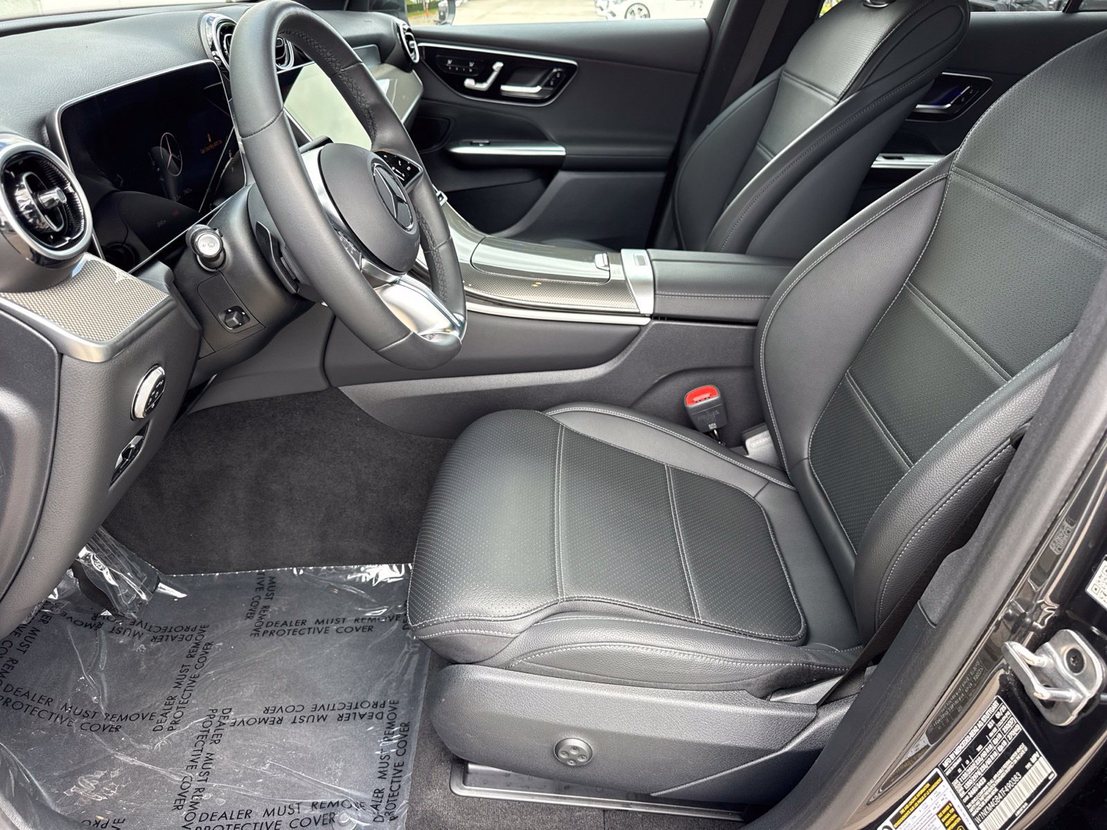 Used 2026 Mercedes-Benz GLC 300 image 26