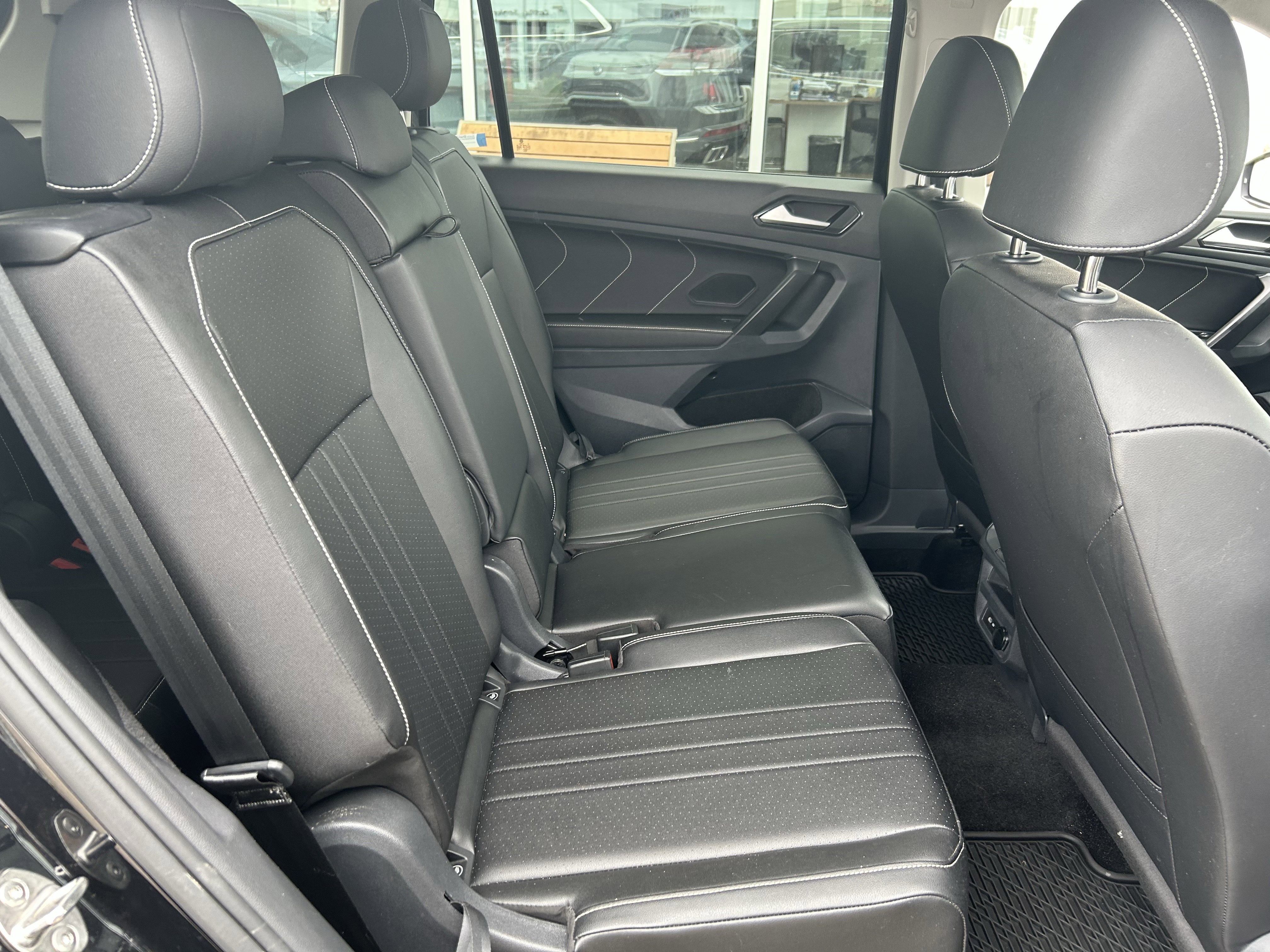 Certified 2023 Volkswagen Tiguan SE image 26