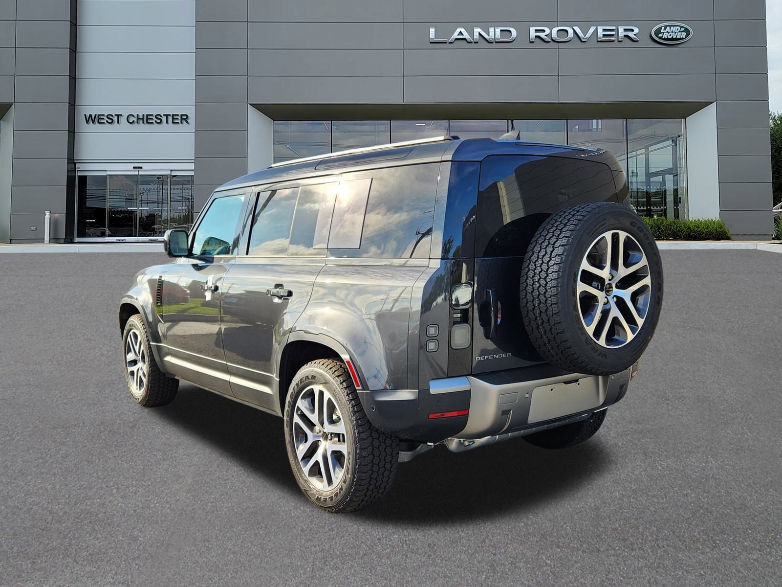 New 2026 Land Rover Defender 110 S image 3