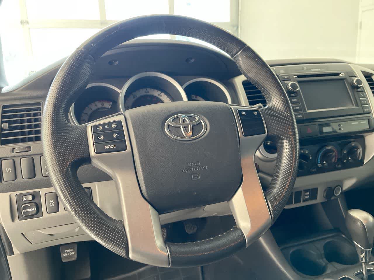 Used 2013 Toyota Tacoma 4x4 Access Cab V6 w/ TRD Sport Pkg image 14