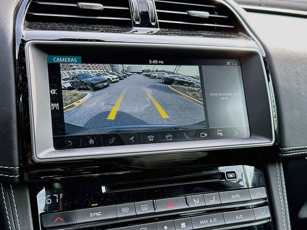Used 2018 Jaguar F-PACE S AWD/4WD image 15