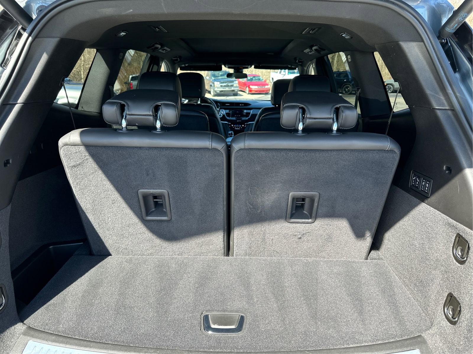 Certified 2025 Cadillac XT6 Premium Luxury image 13