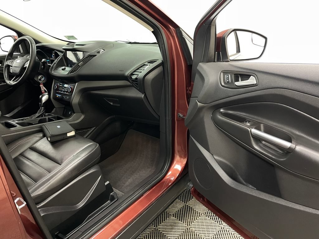 Used 2018 Ford Escape SEL AWD/4WD image 34