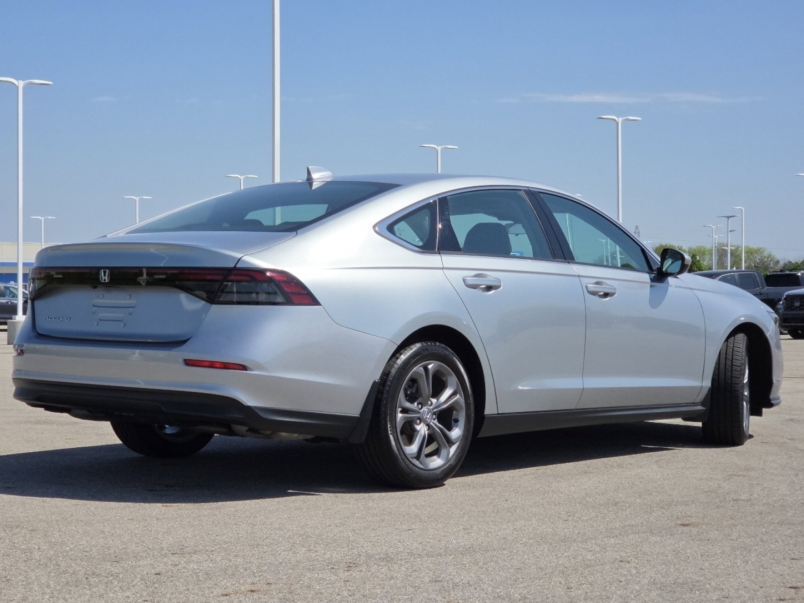 Used 2024 Honda Accord EX image 17