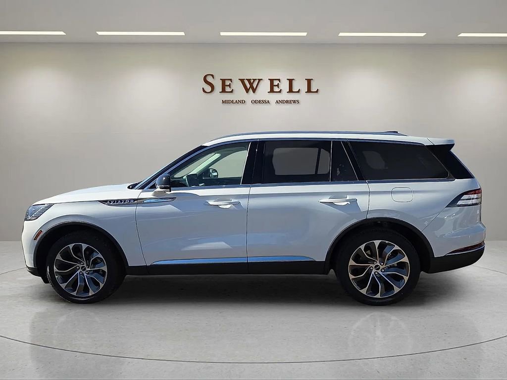 New 2026 Lincoln Aviator Reserve w/ Illumination Package AWD/4WD image 2