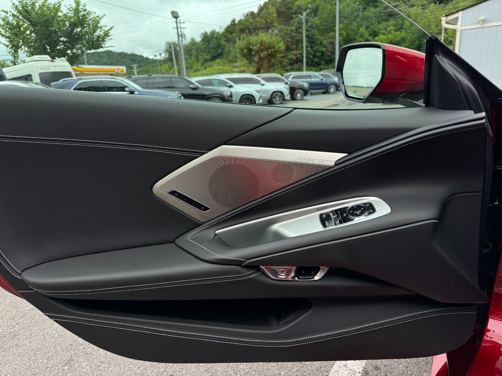 Used 2025 Chevrolet Corvette Stingray Premium Cpe w/ Z51 Performance Package RWD image 50