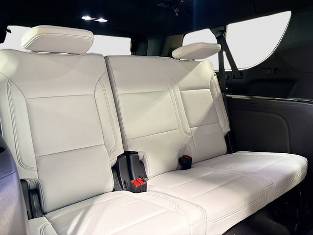 New 2025 Chevrolet Suburban Premier AWD/4WD image 33