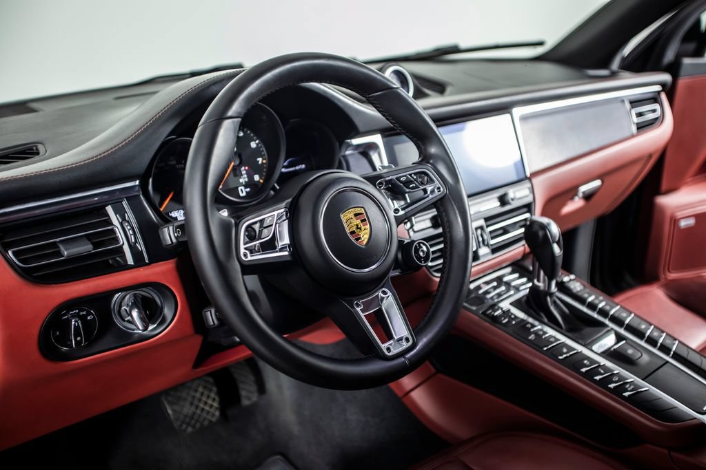 Used 2021 Porsche Macan GTS AWD/4WD image 19