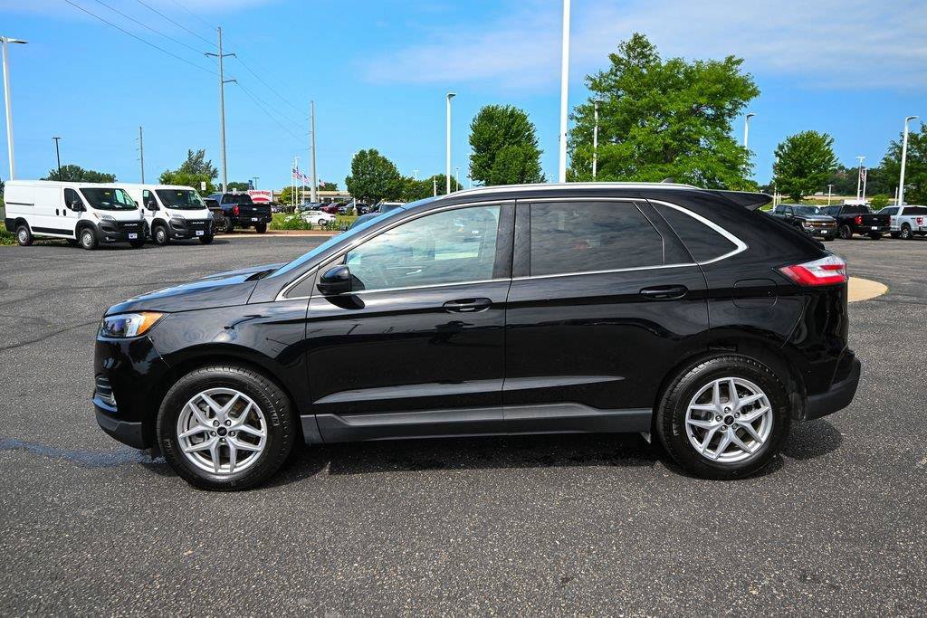 Certified 2024 Ford Edge SEL w/ Convenience Package AWD/4WD image 9