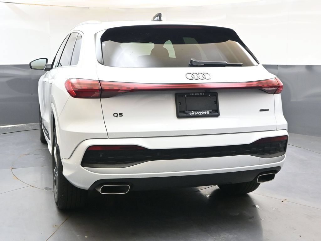 Certified 2025 Audi Q5 Premium w/ Convenience Package AWD/4WD image 4