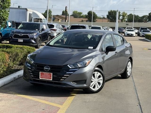 Used 2024 Nissan Versa S w/ Trunk Package FWD image 2