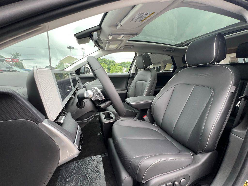 New 2024 Hyundai Ioniq 5 Limited AWD/4WD image 16