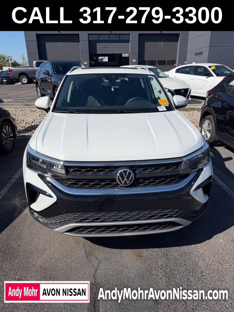 Used 2022 Volkswagen Taos SE AWD/4WD image 2