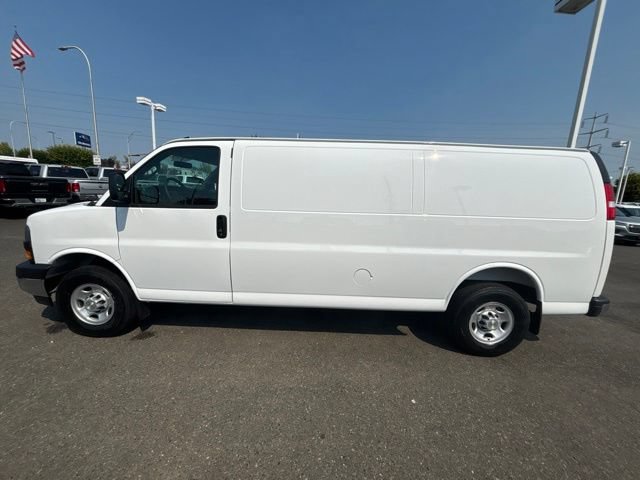 Used 2025 Chevrolet Express 2500 Extended w/ Driver Convenience Package RWD image 2
