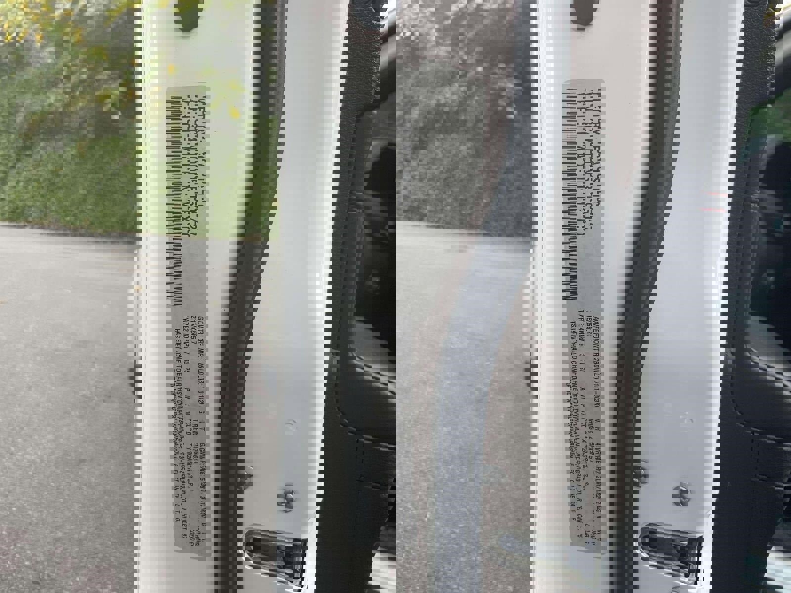 Used 2024 Jeep Compass Trailhawk image 18