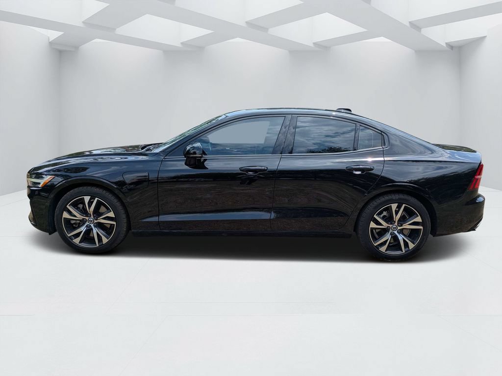 Used 2021 Volvo S60 T8 R-Design Expression AWD/4WD image 6