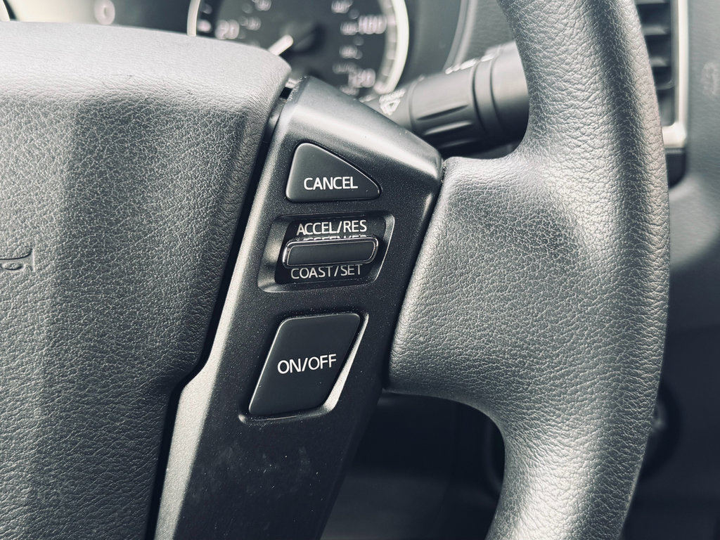 Used 2022 Nissan Frontier SV image 13