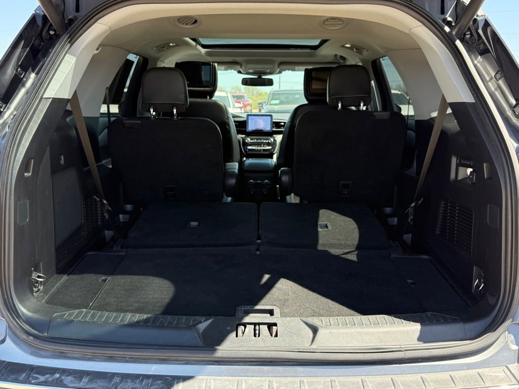 Used 2021 Ford Explorer Limited w/ Equipment Group 301A image 31
